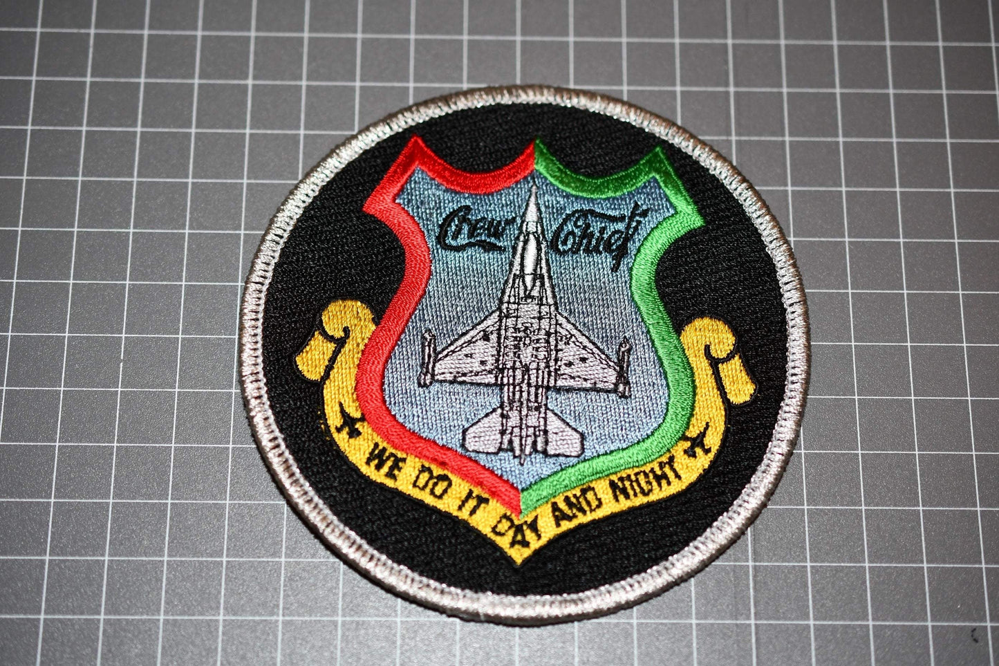 USN Crew Chief "We Do It Day And Night" Patch (B10-106)