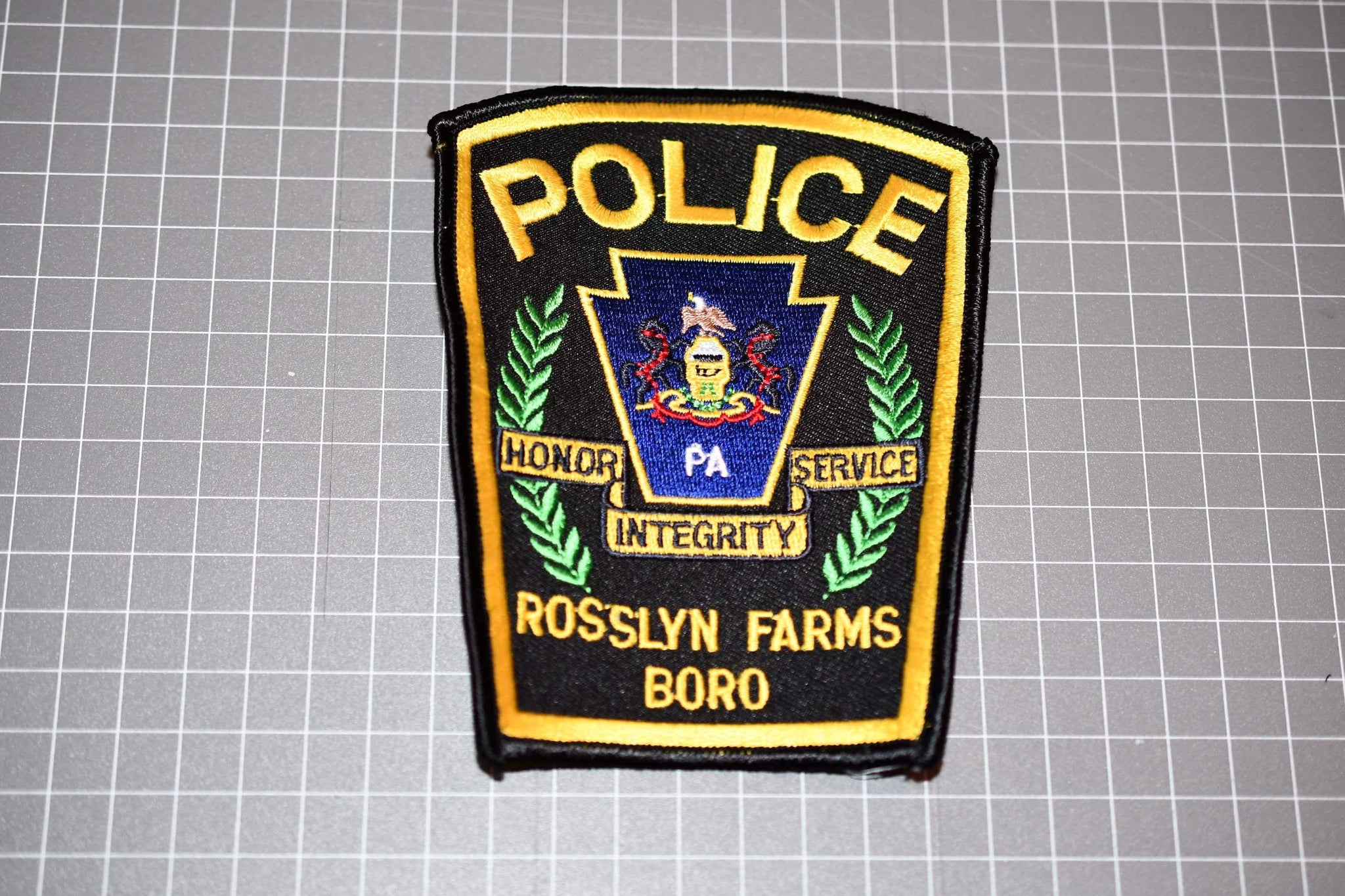 Rosslyn Farms Borough Pennsylvania Police Patch (B3)