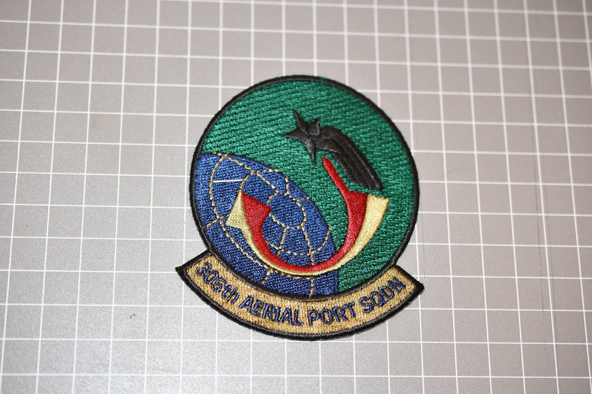 USAF 305th Aerial Port Squadron Patch (B21-144)
