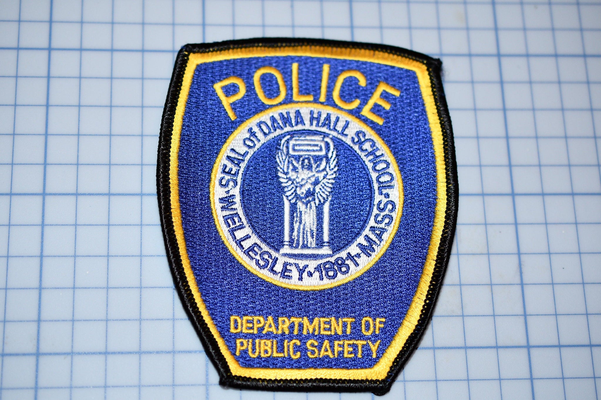 Diana Hall School Massachusetts Police Patch (S3-265)