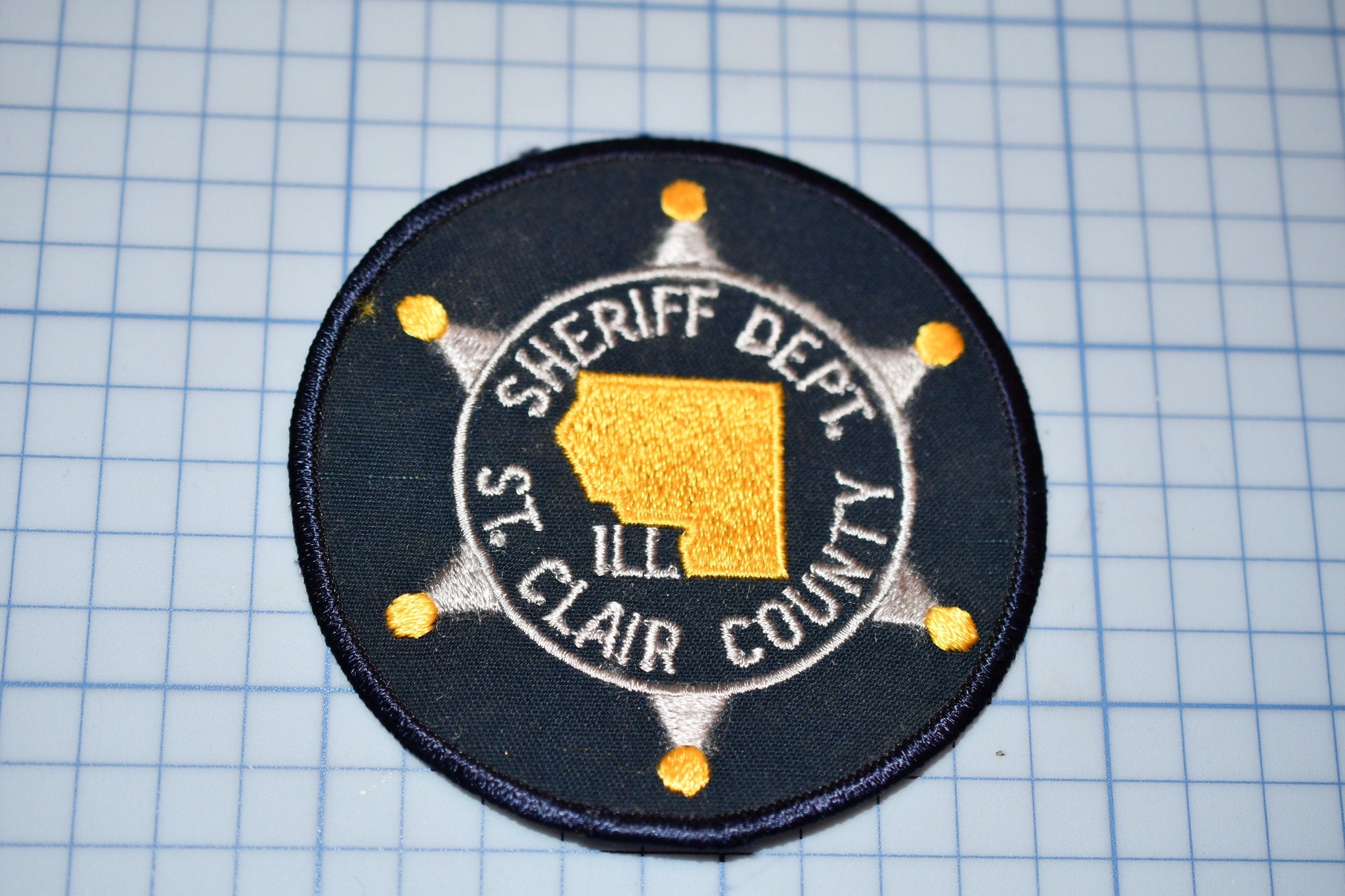 St. Clair County Illinois Sheriff Department Patch (S4-281)