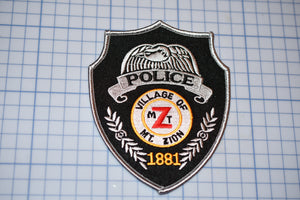Village Of Mt Zion Illinois Police Patch (S4-285)